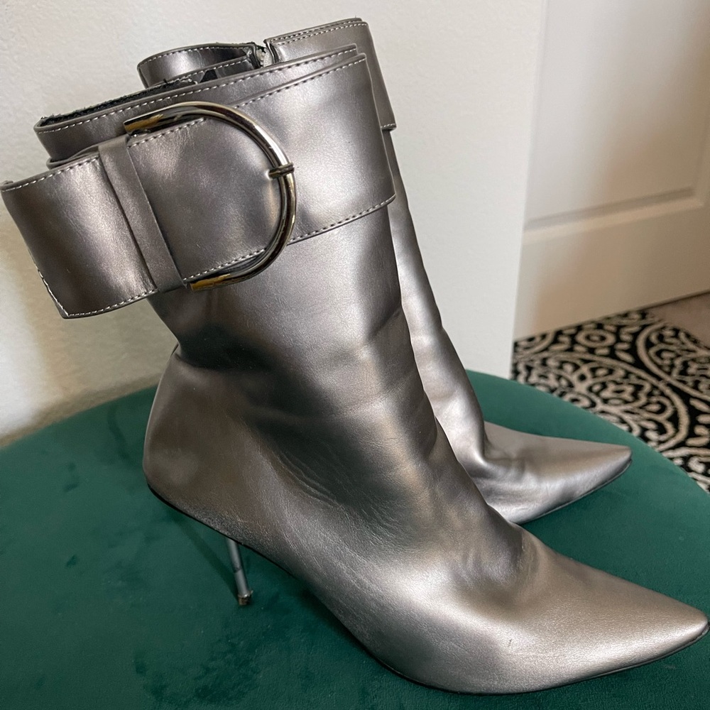 Metallic high heels boots